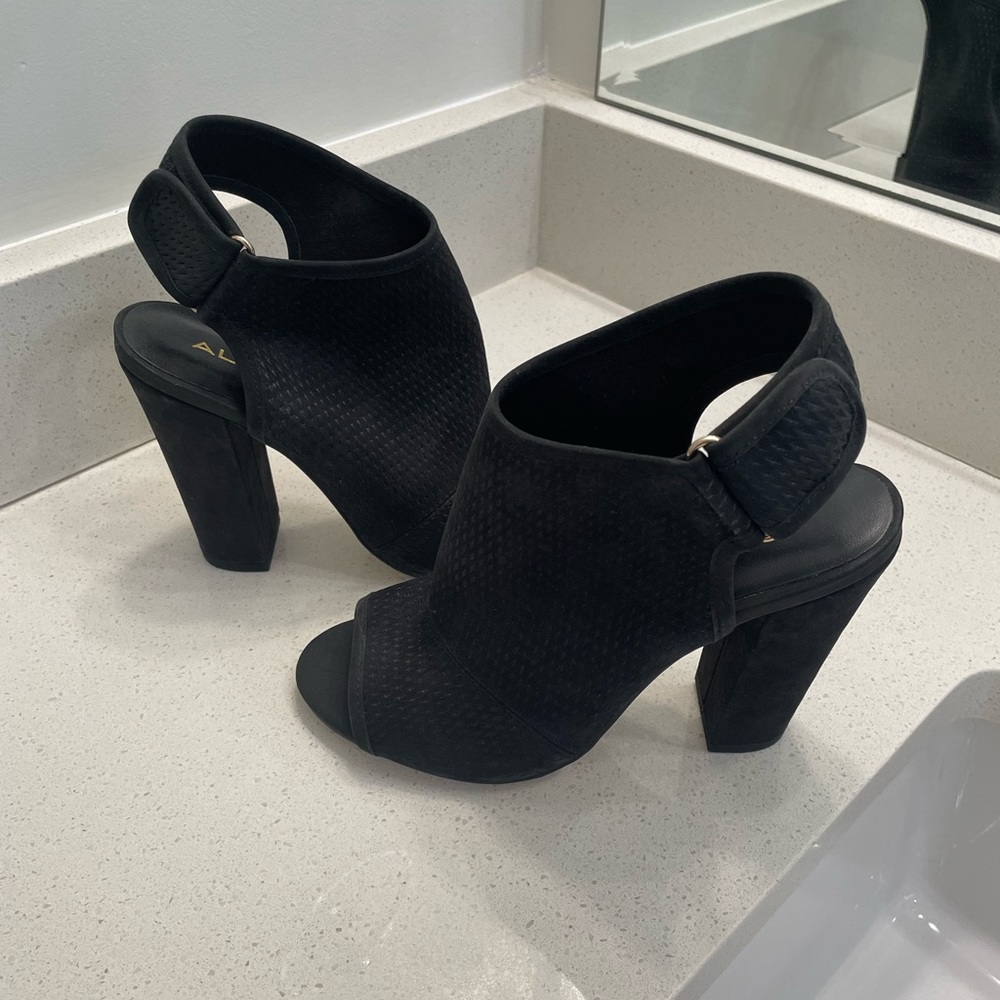 Aldo black suede heals - size 7- perfect condition